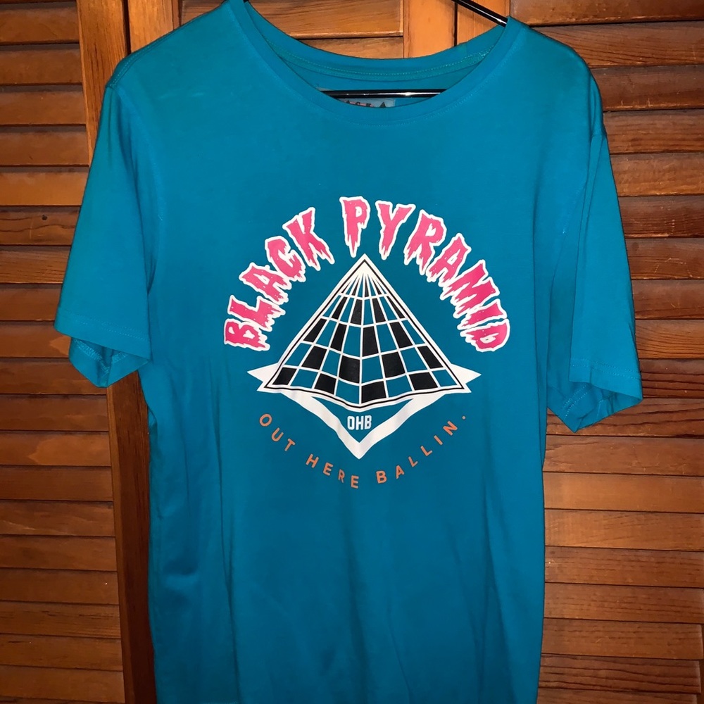 Black pyramid shirt